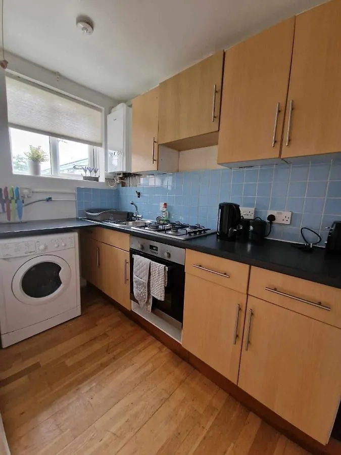 Studio Apartment, Private Parking, Walk To Centre, Uni And Hospital, Long Stay Prices Exeter 0*,  United Kingdom